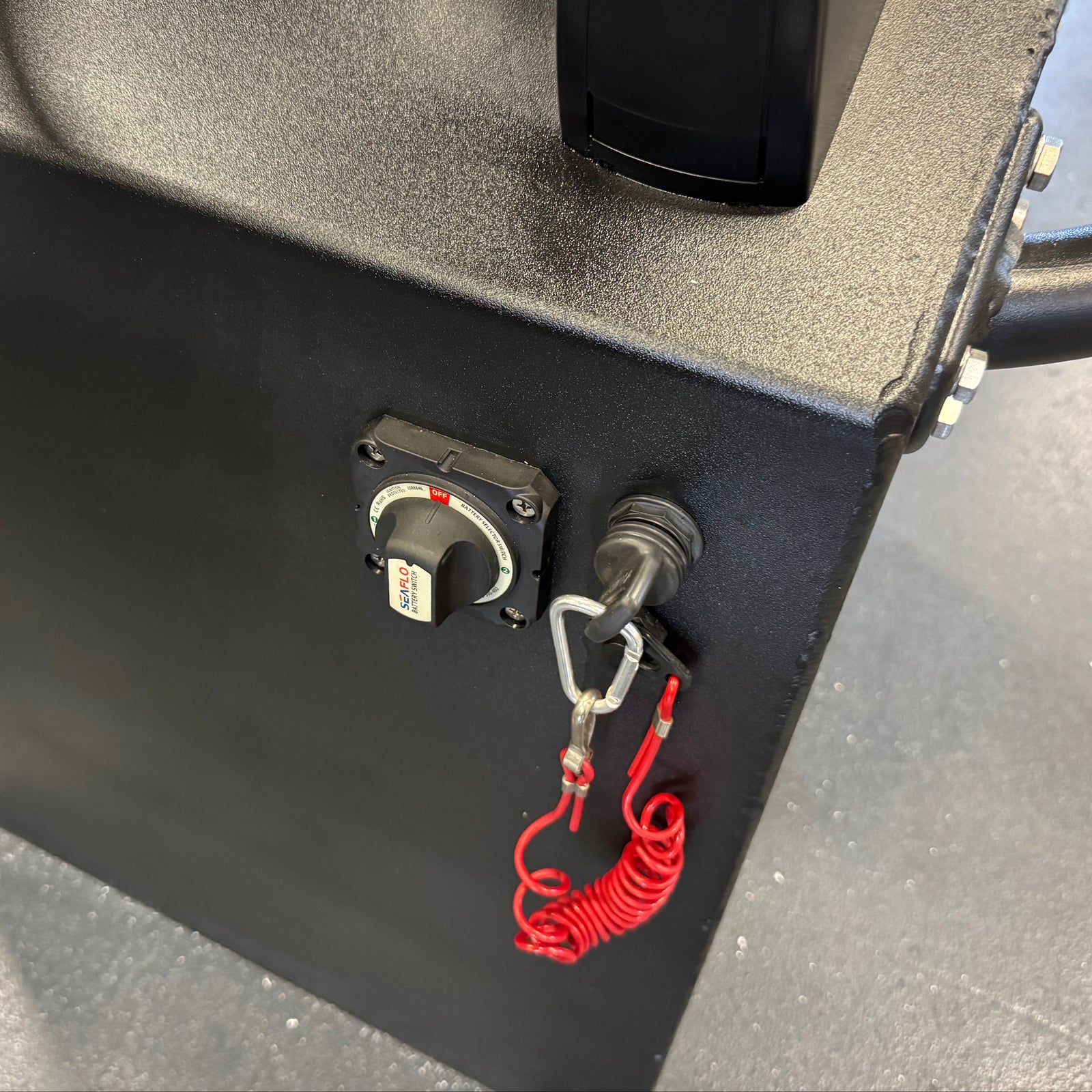 TOUGH BOATS Battery Switch and Ignition  Key