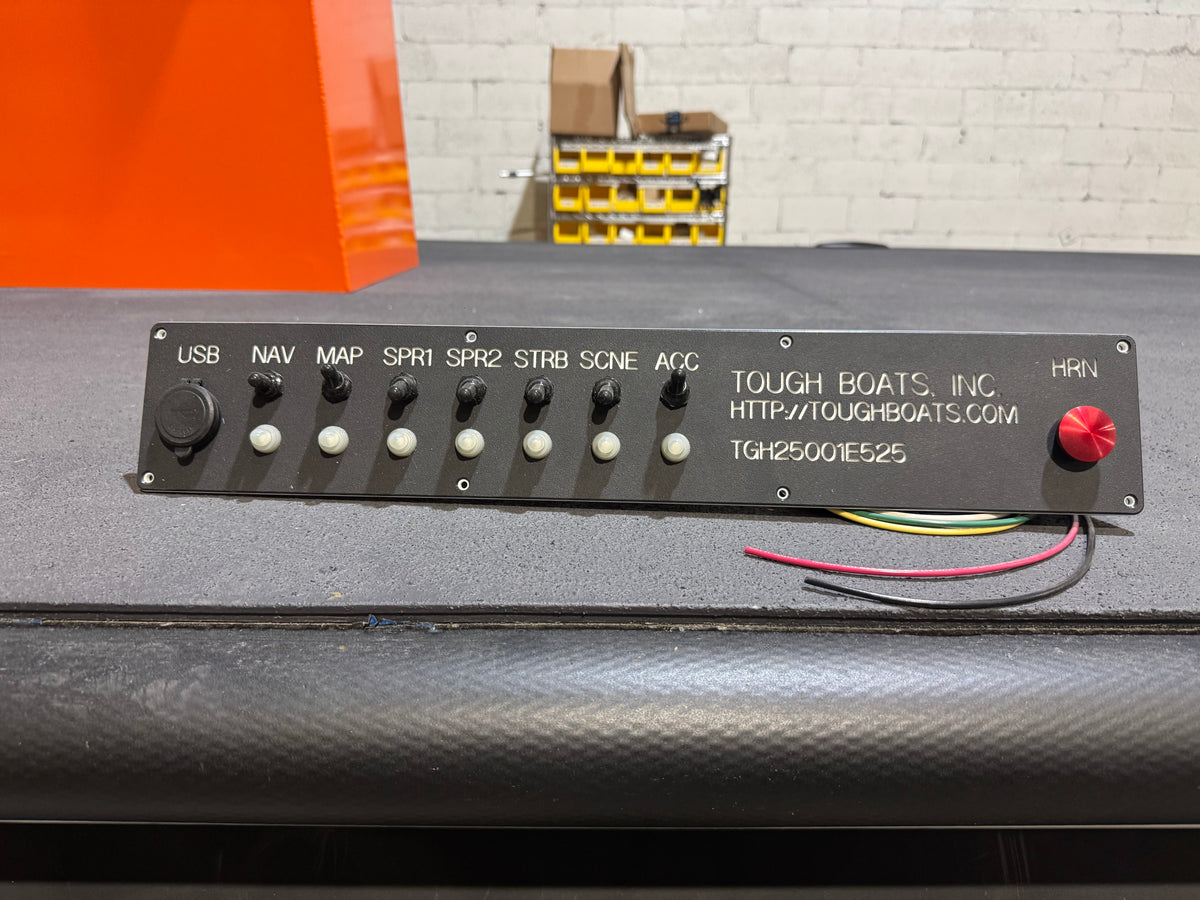 TOUGH BOATS™ Console (Standard)